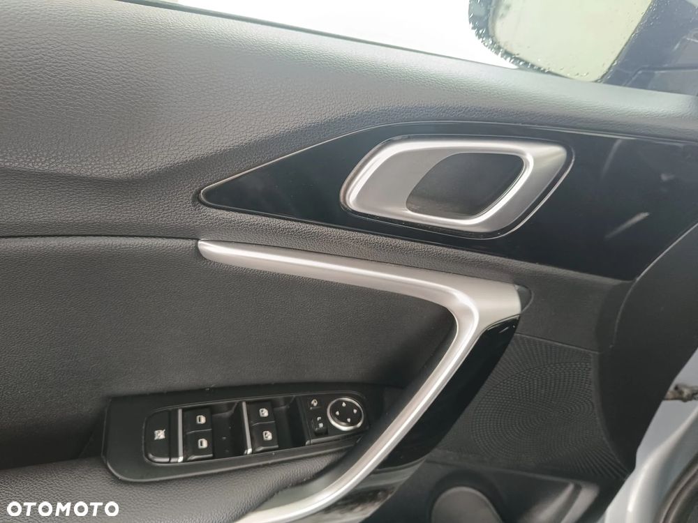 Kia Ceed 1.5 T-GDI Business Line - 14