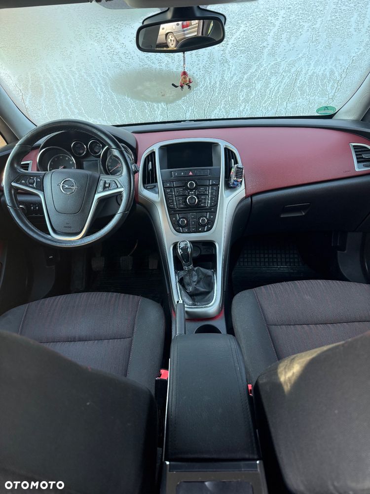 Opel Astra 1.4 Turbo Cosmo - 9