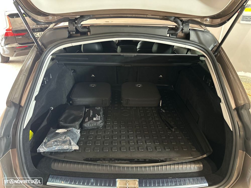 Mercedes-Benz E 300 de 4Matic All-Terrain - 47