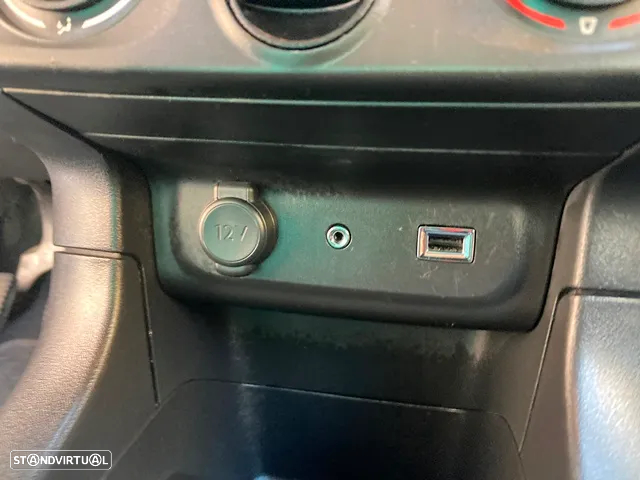 Citroën C3 1.2 PureTech Feel - 21