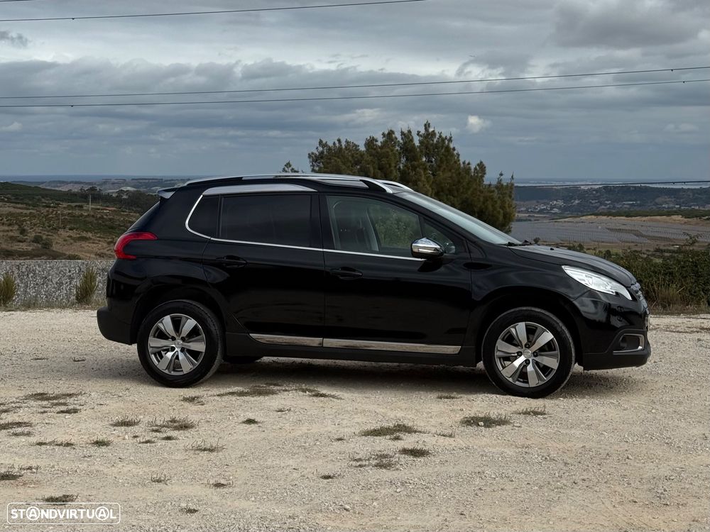 Peugeot 2008 1.2 PureTech Allure - 10