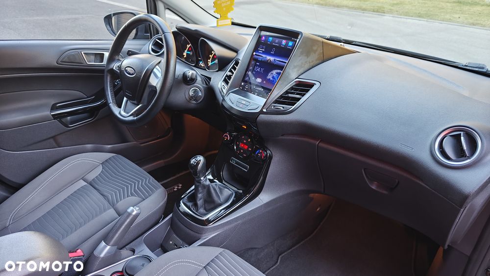 Ford Fiesta 1.0 EcoBoost Titanium - 9