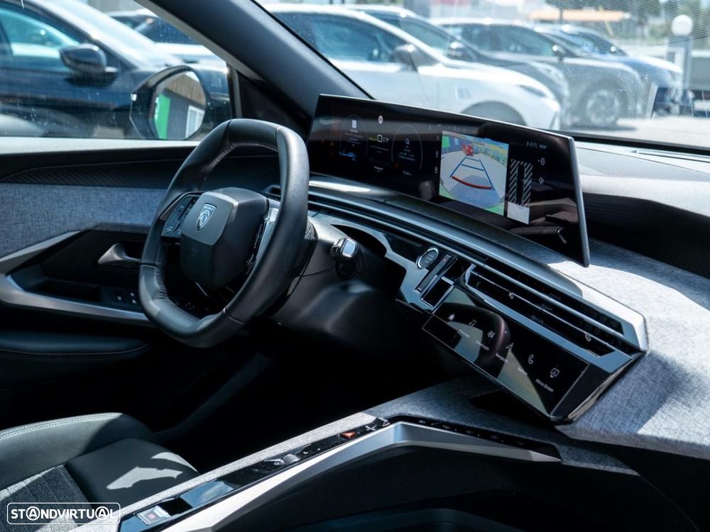 Peugeot E-5008 73 kWh Allure - 19