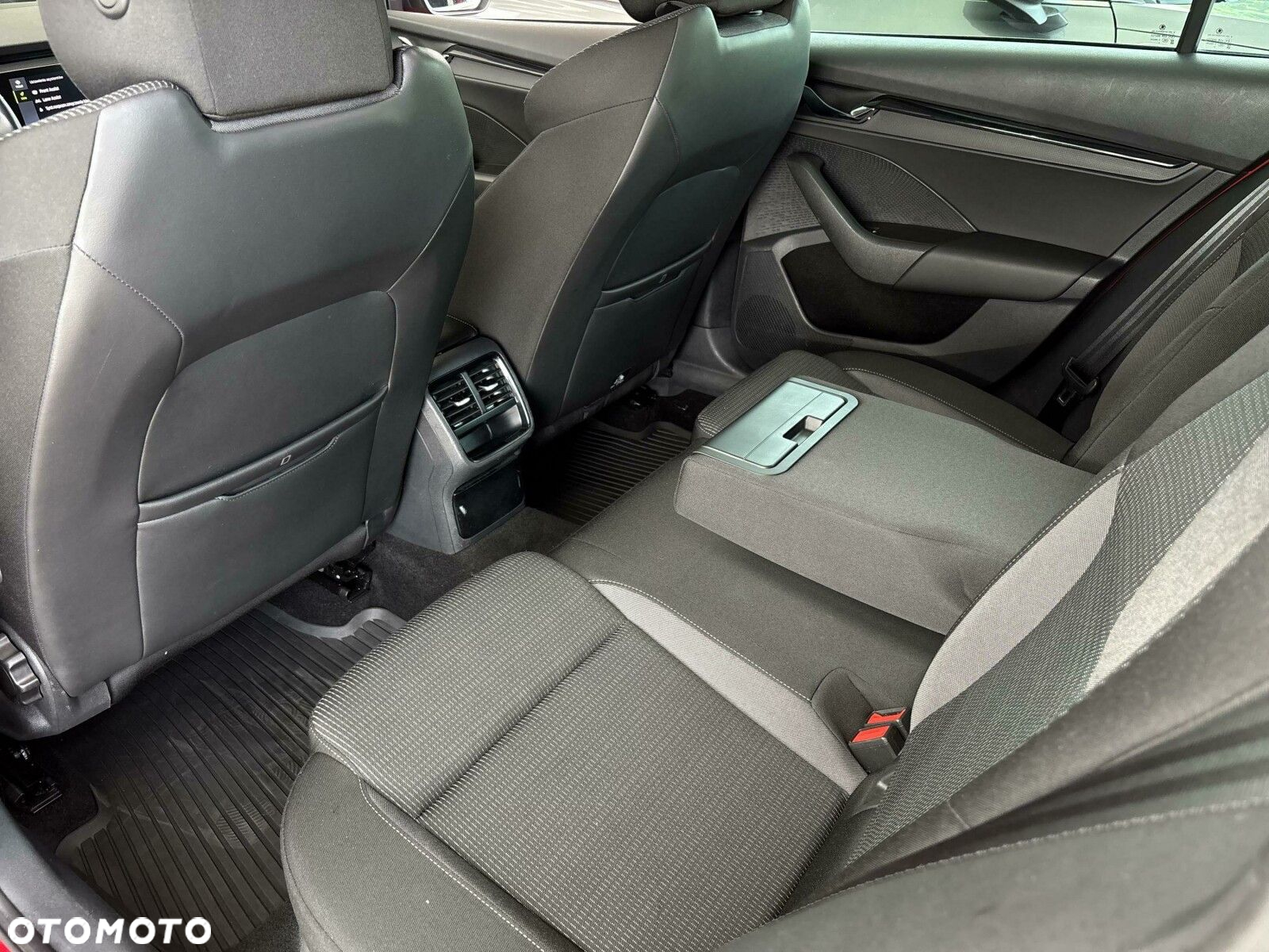 Skoda Octavia 1.5 TSI GPF ACT Ambition - 25