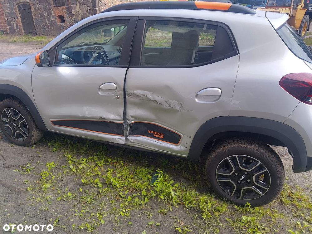Dacia Spring ESSENTIAL - 12