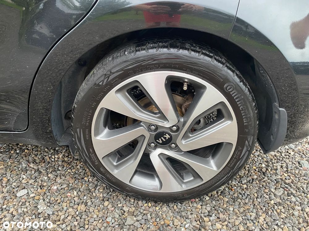 Kia Rio - 16