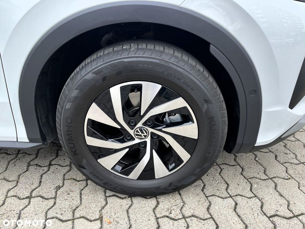 Volkswagen T-Roc 1.5 eTSI Life DSG - 36