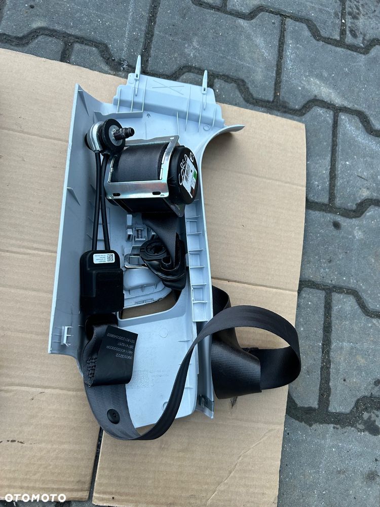 Opel Corsa E pas bezpieczeństwa lewy przód prawy przód - 2