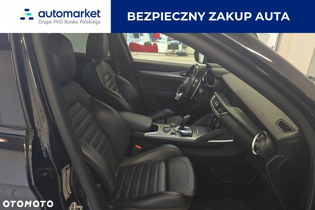 Alfa Romeo Stelvio 2.0 Turbo Veloce Q4 - 11