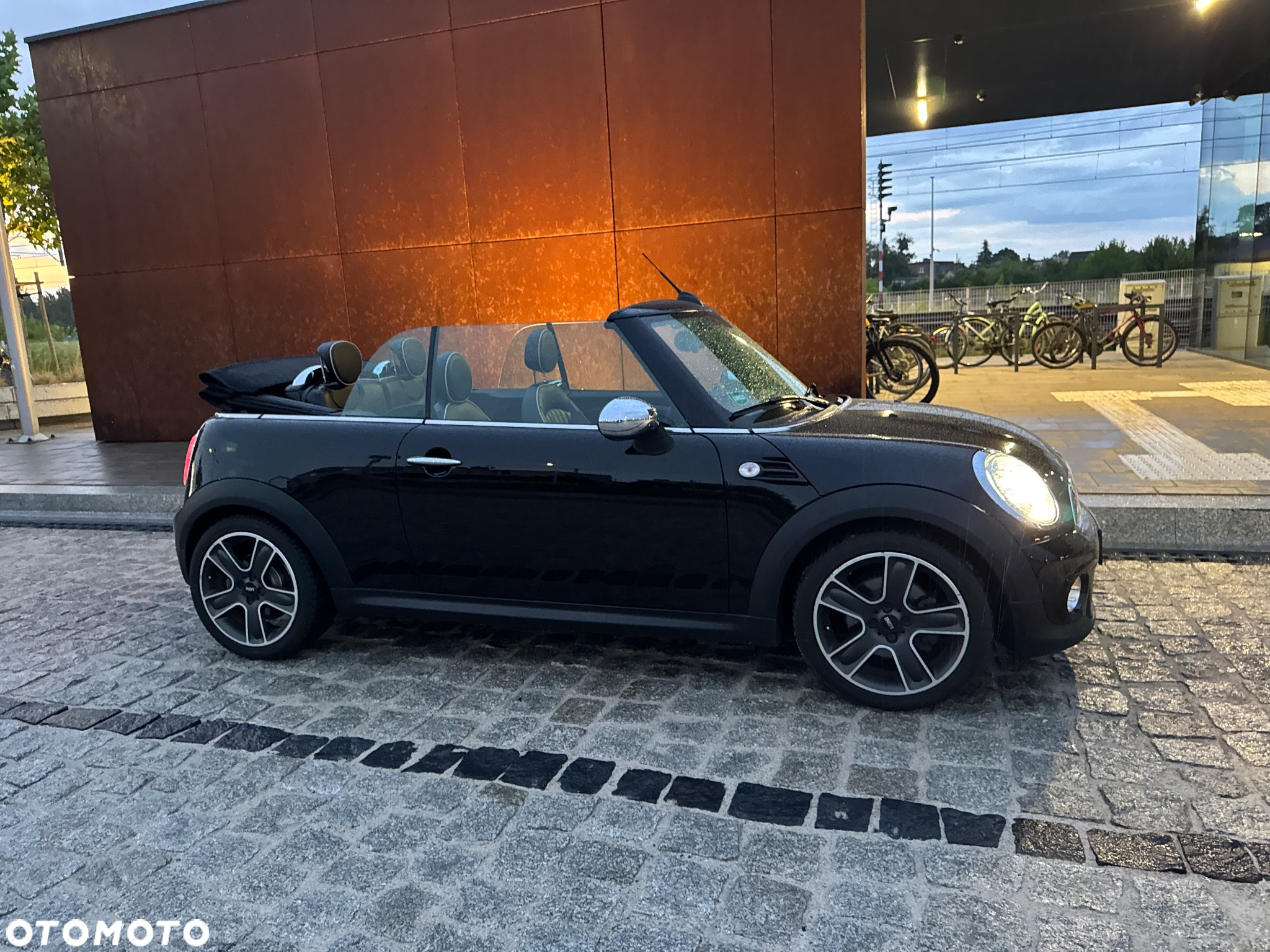 MINI Cooper Cabrio - 7