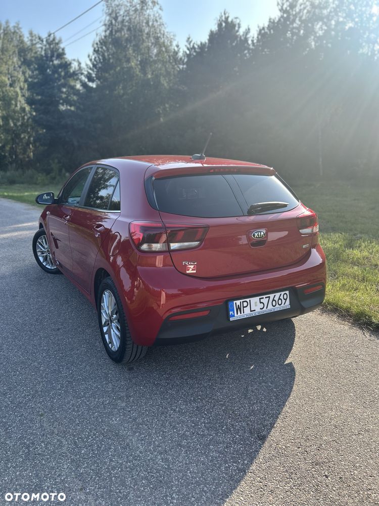 Kia Rio - 2