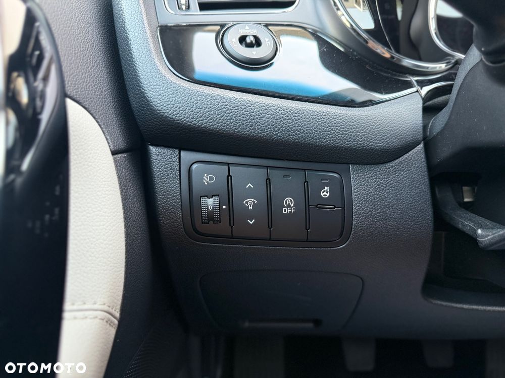 Kia Ceed - 13