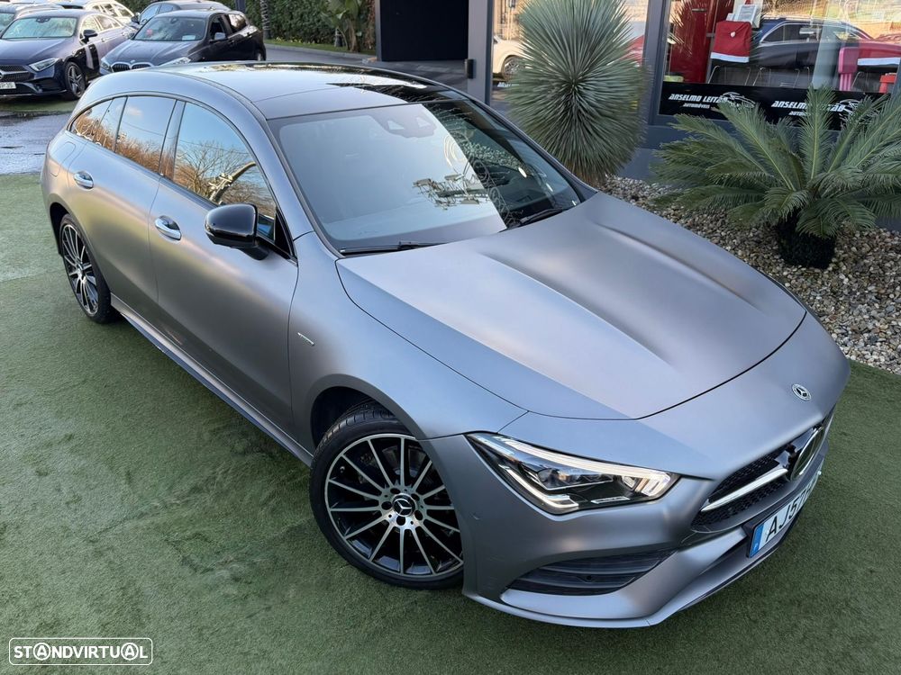 Mercedes-Benz CLA 250 e Shooting Brake AMG Line - 13