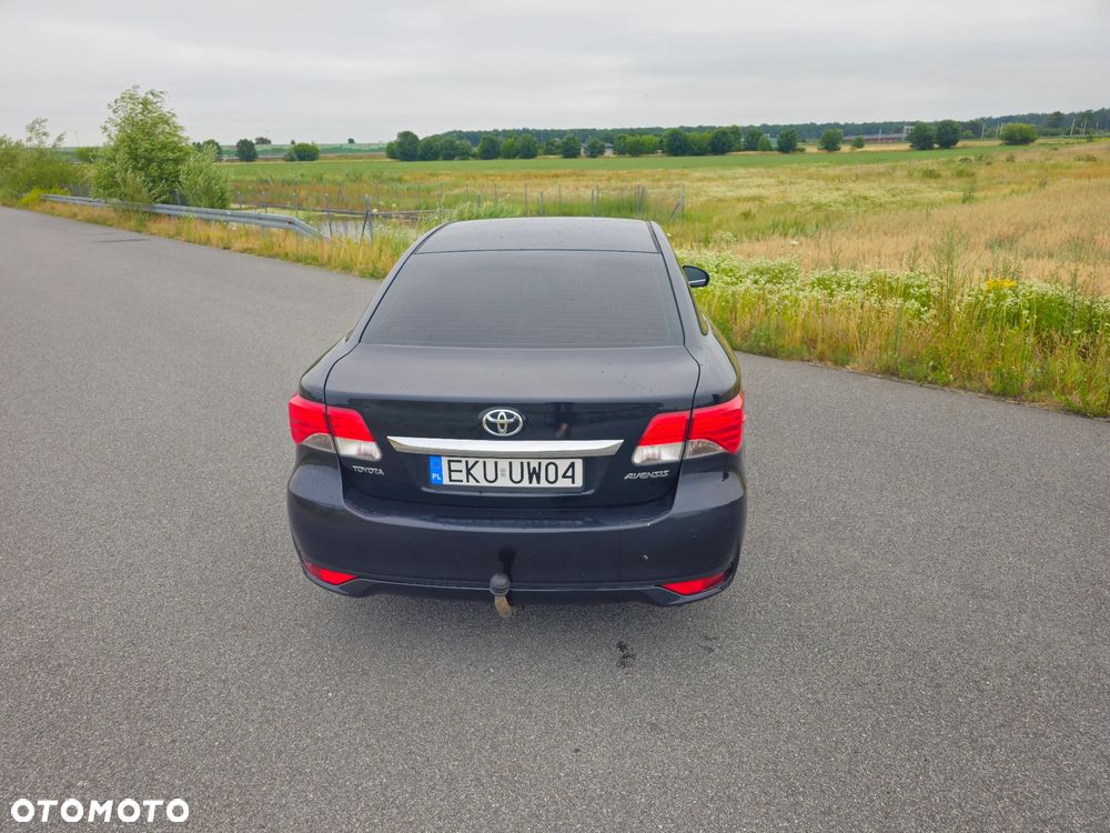 Toyota Avensis 1.8 Sol NAVI - 5