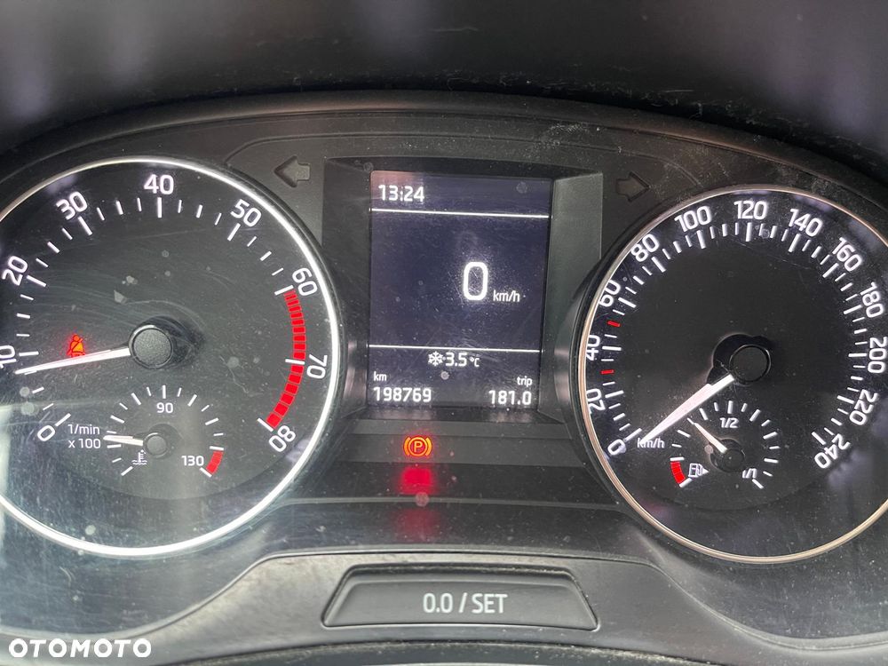 Skoda Fabia 1.0 Ambition - 11