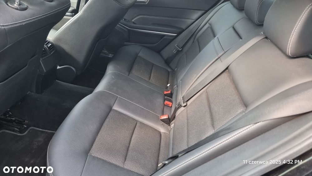 Mercedes-Benz Klasa E - 31