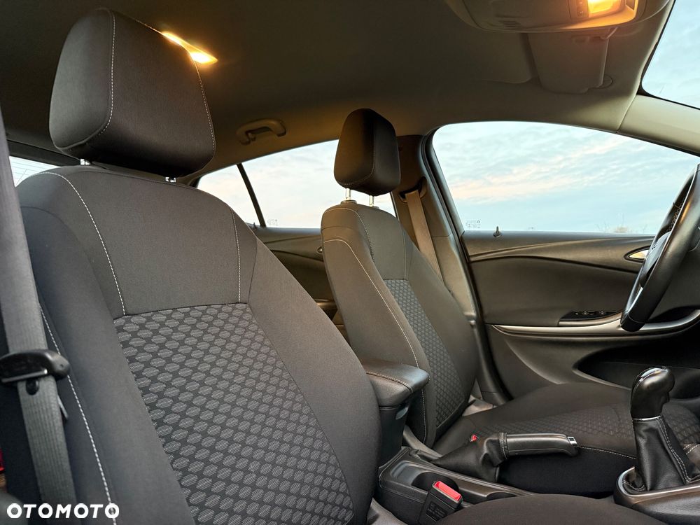 Opel Astra 1.6 D Start/Stop Dynamic - 16