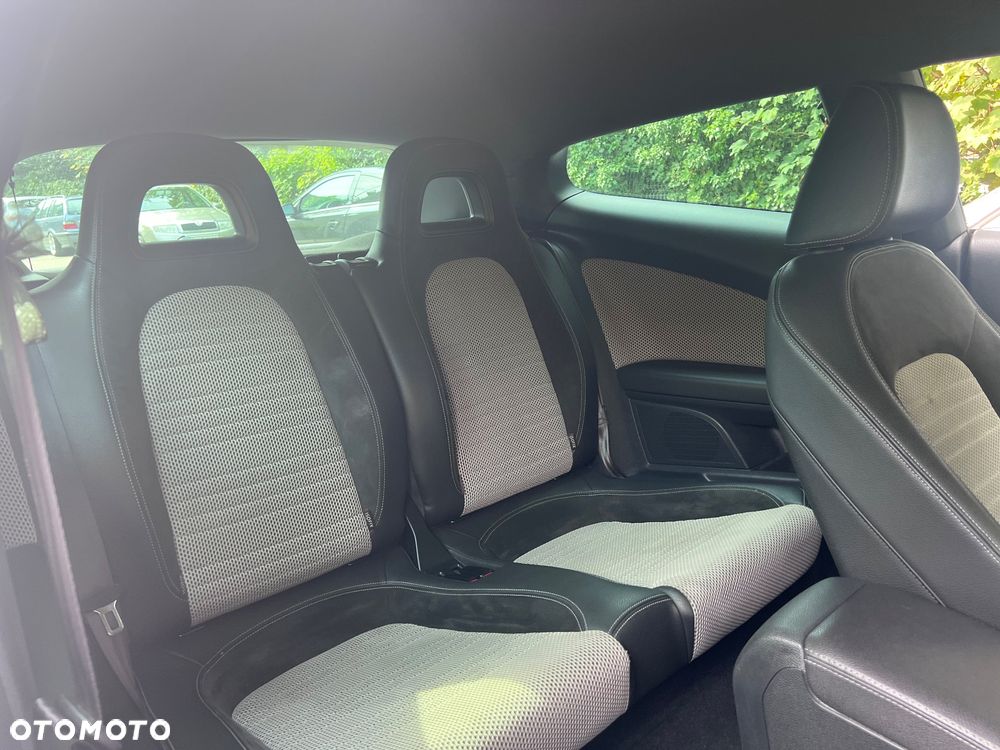 Volkswagen Scirocco 1.4 TSI DSG Edition - 24