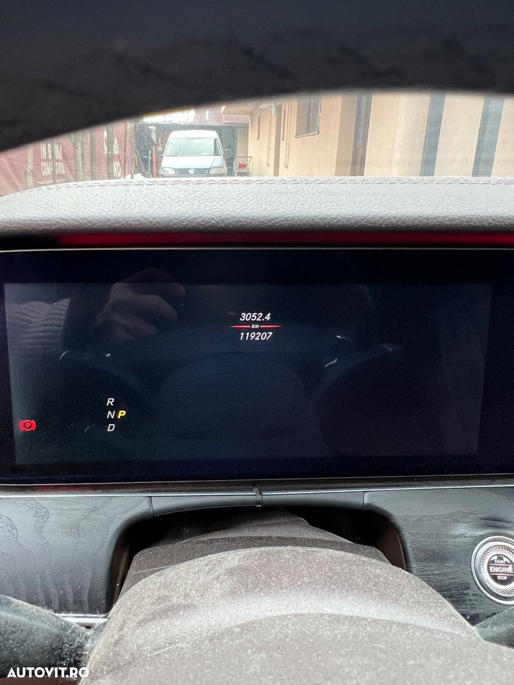 Mercedes-Benz E 220 d Aut. - 9