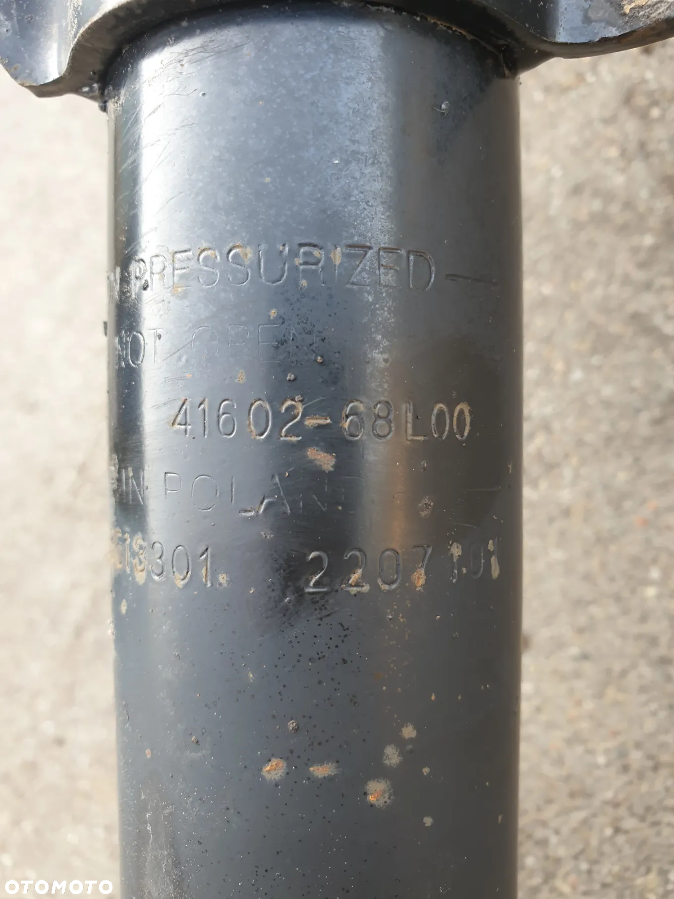 Mcperson Zwrotnica Lewy Suzuki Swift MK7 41602-68L00 stan bdb - 3