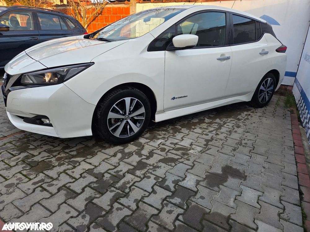 Nissan LEAF - 8
