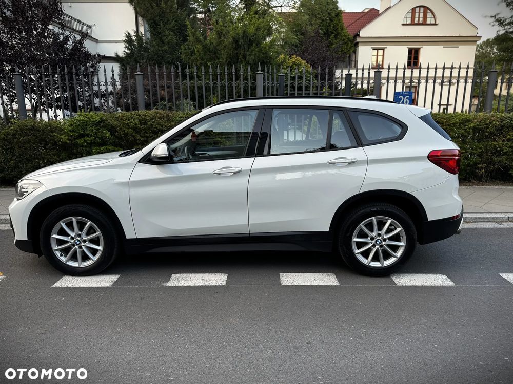 BMW X1 sDrive18i - 13