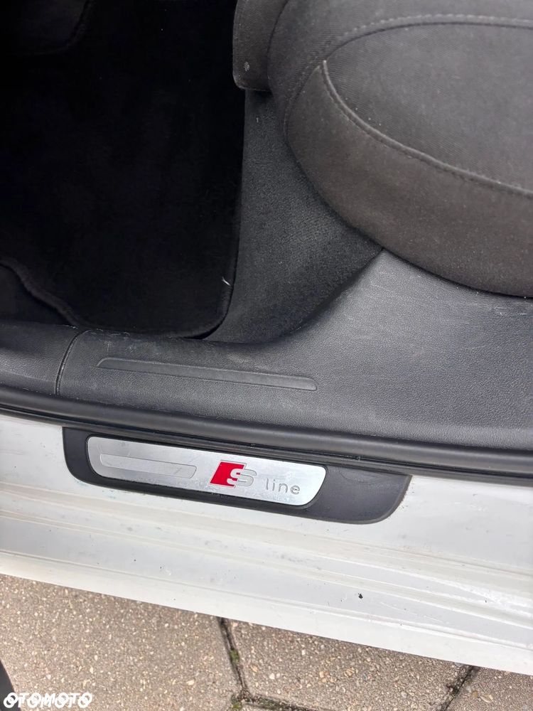 Audi A4 Avant 2.0 TDI DPF multitronic S line Sportpaket - 15