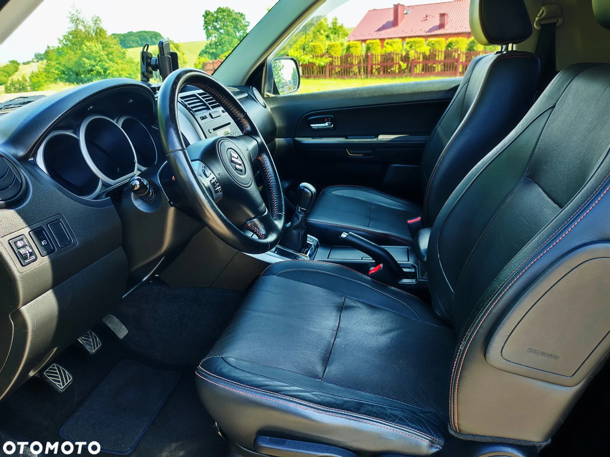 Suzuki Grand Vitara 1.6 De luxe - 17
