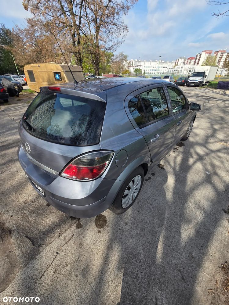 Opel Astra 1.6 Enjoy - 31
