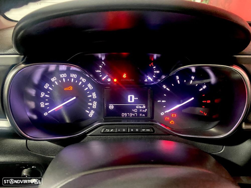 Citroën C3 1.2 PureTech Shine - 24