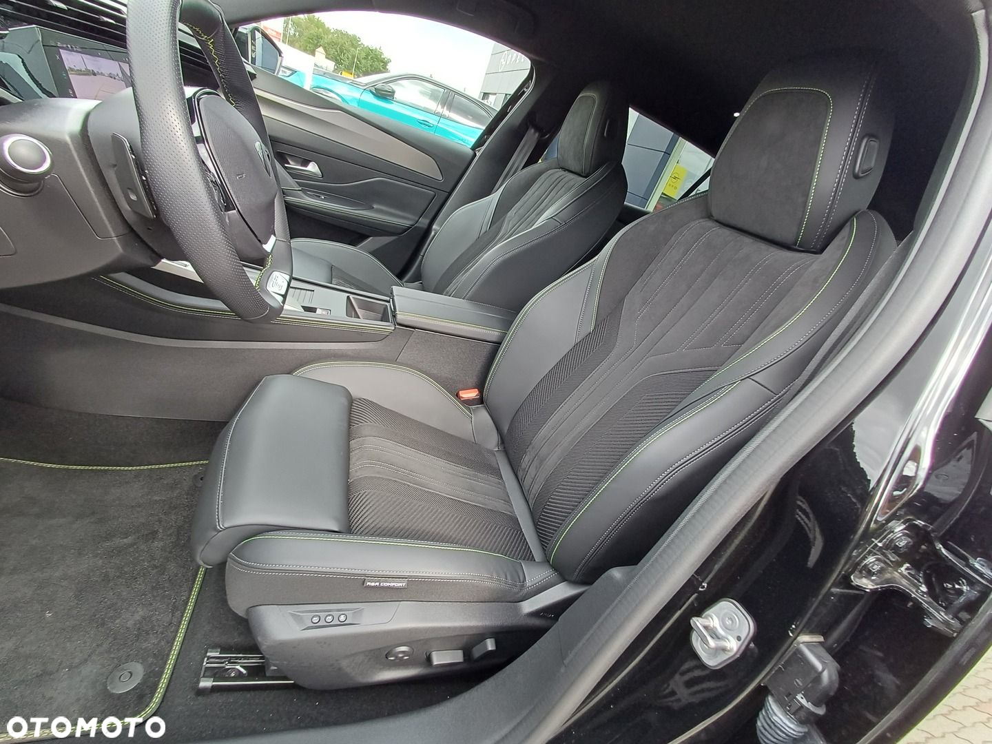 Peugeot 408 - 13