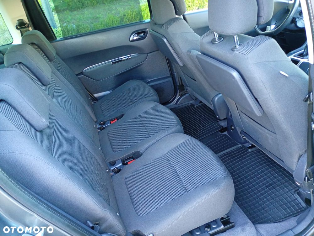 Peugeot 5008 HDI 115 Allure - 13