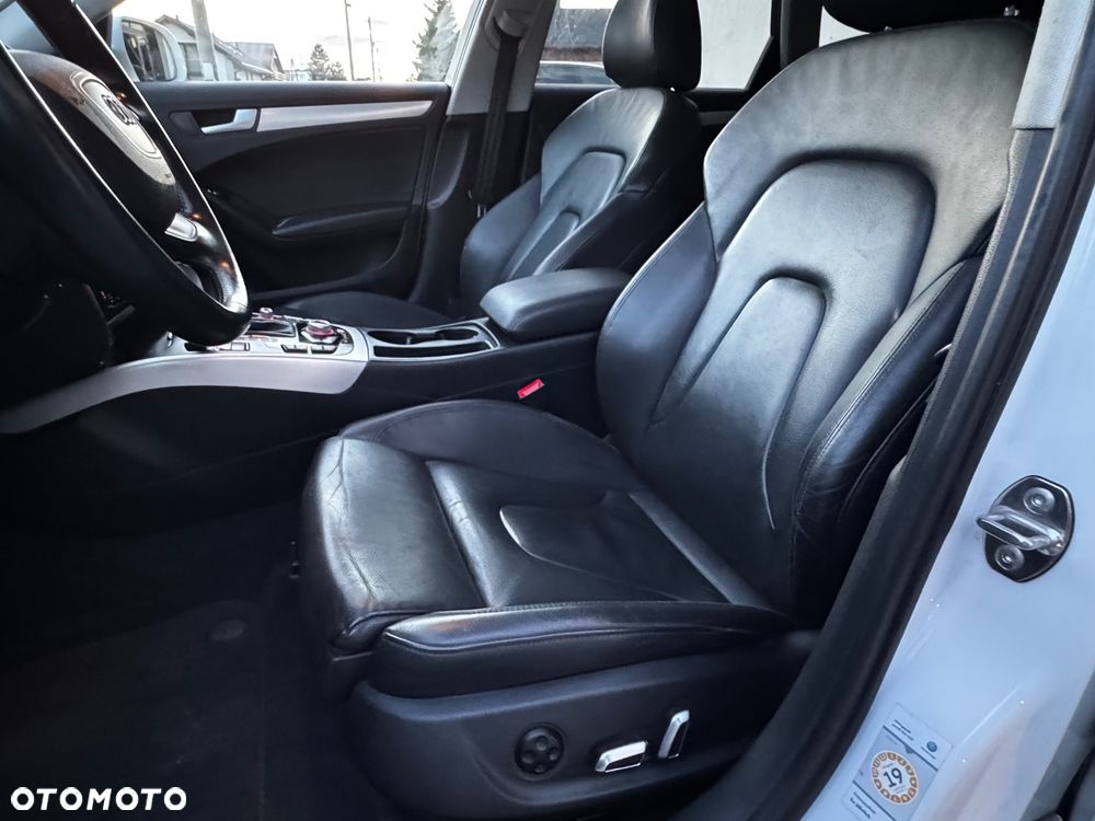 Audi A4 Avant 2.0 TDI DPF clean diesel multitronic Ambiente - 28