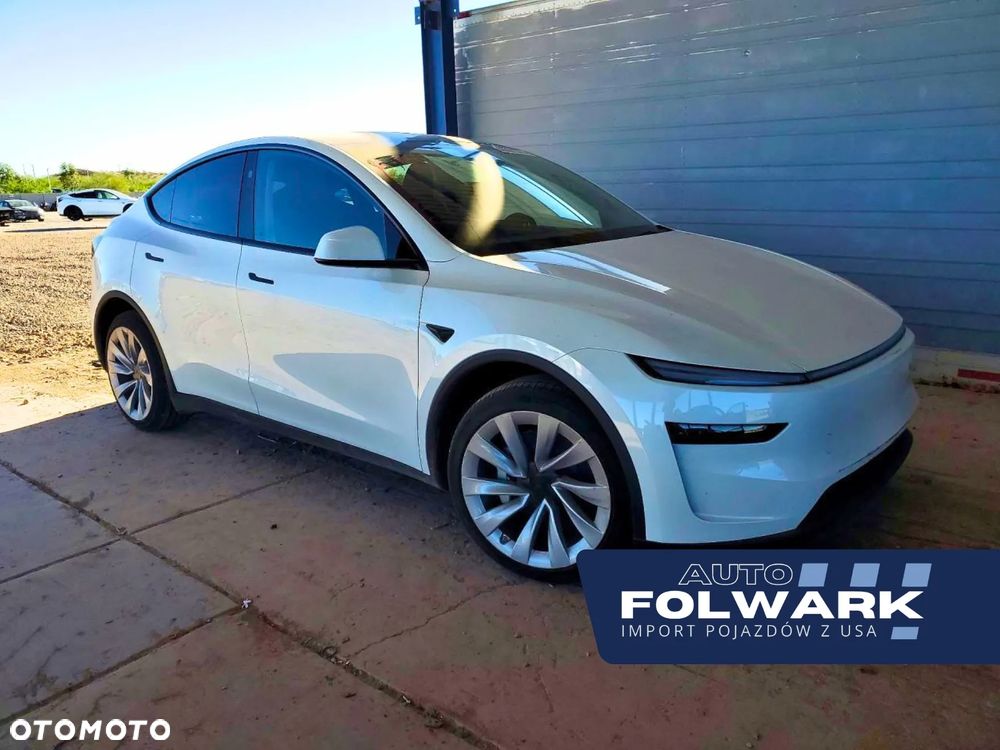 Tesla Model Y Long Range Dual Motor AWD - 1