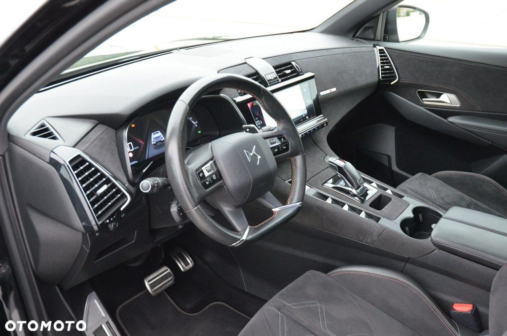 DS Automobiles DS 7 Crossback - 24