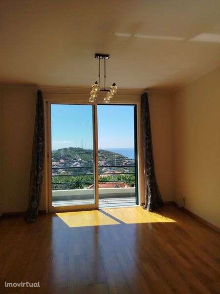 Apartamento T2 situado na zona do Lagar - Câmara de Lobos - Grande imagem: 3/12