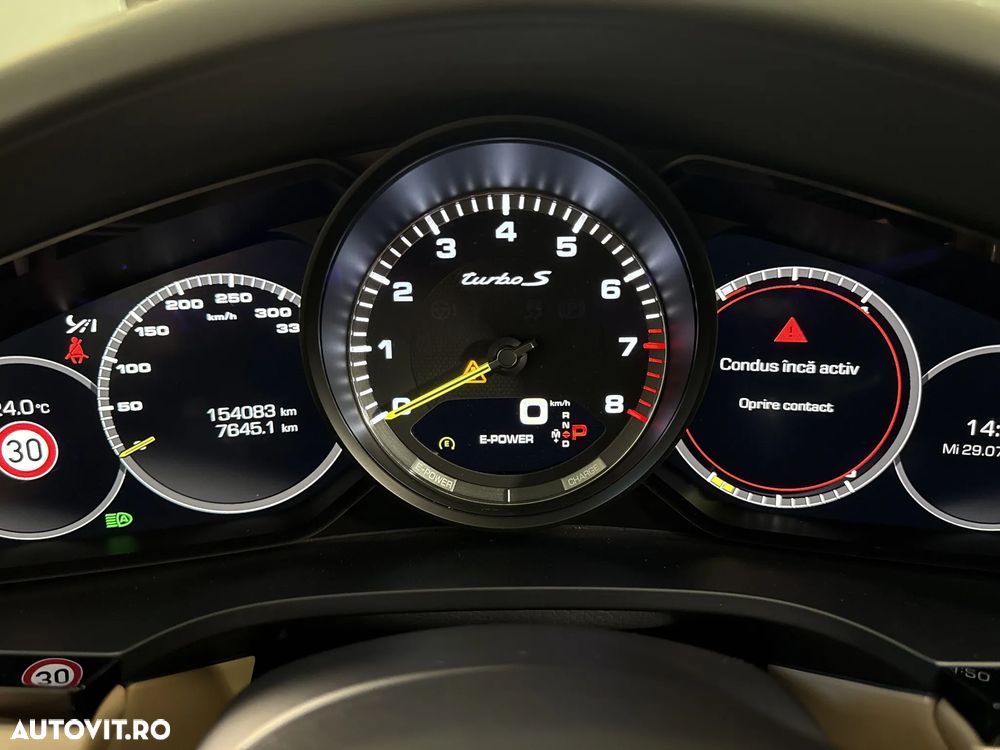 Porsche Cayenne Coupe - 11