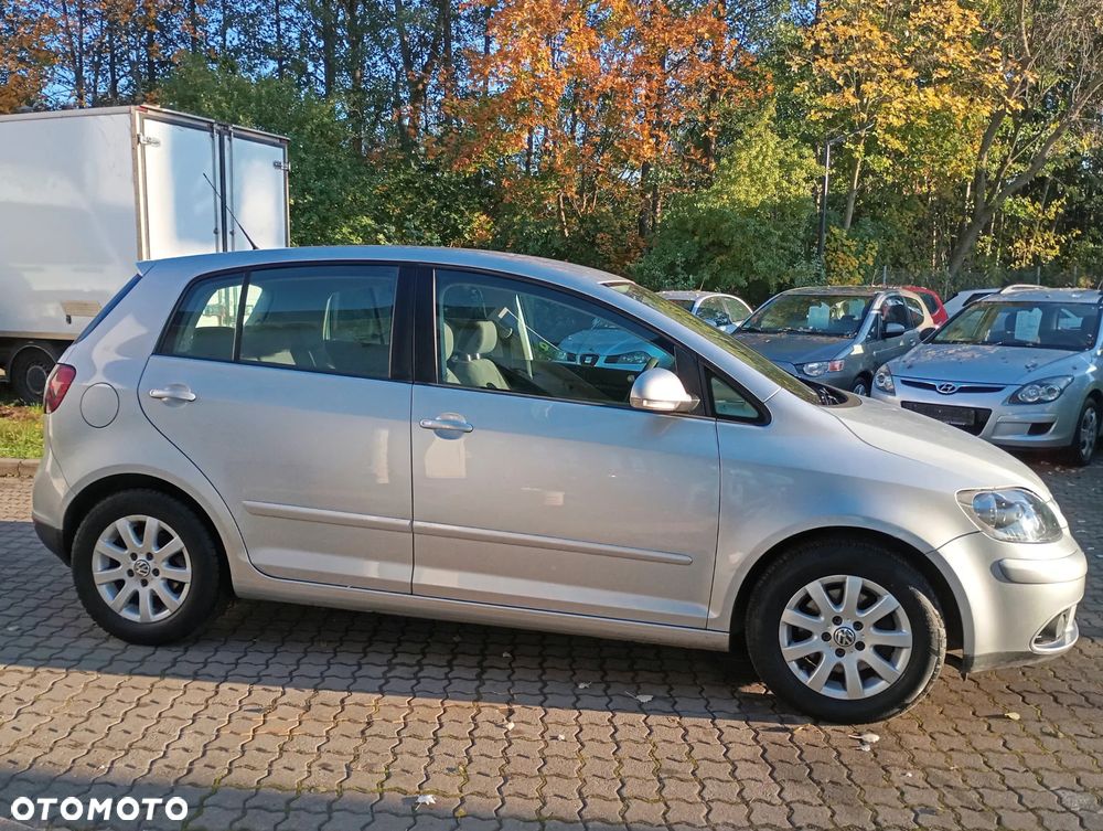 Volkswagen Golf Plus 1.9 TDI Comfortline - 23