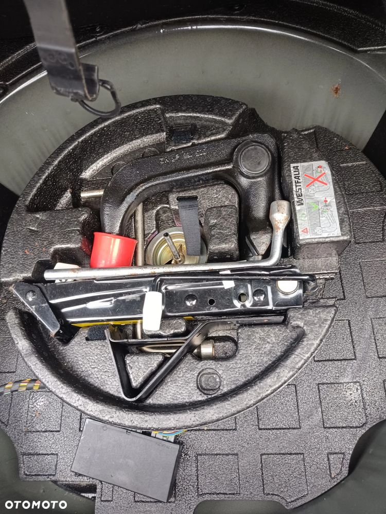 BMW Seria 5 520d Special Edition - 11