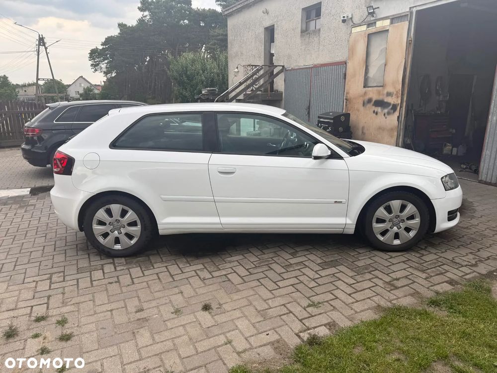 Audi A3 3-drzwiowe 1.6 TDI 99g DPF - 6