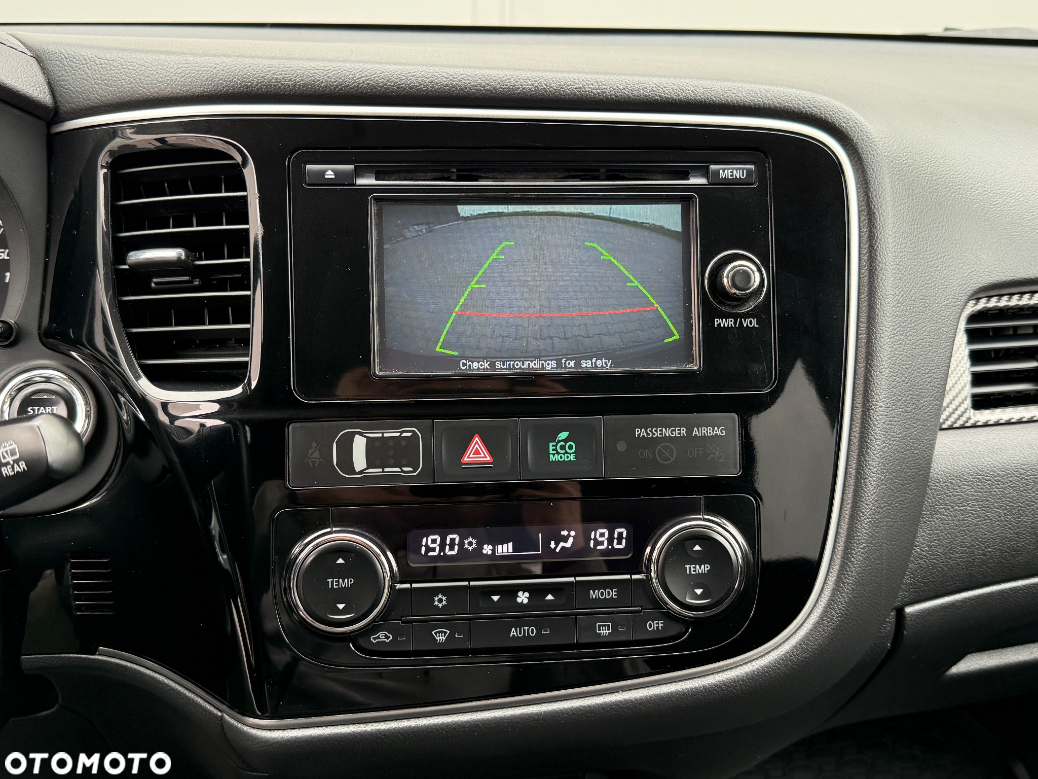 Mitsubishi Outlander - 15