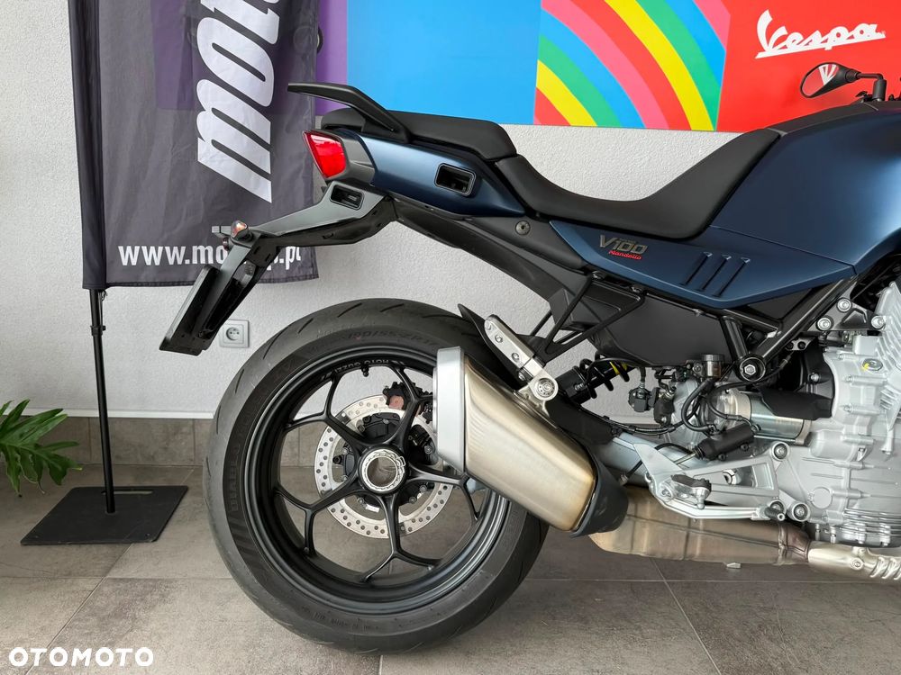 Moto Guzzi V100 Mandello - 3