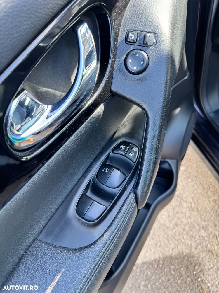 Nissan Qashqai 1.6 DCI Xtronic TEKNA - 20