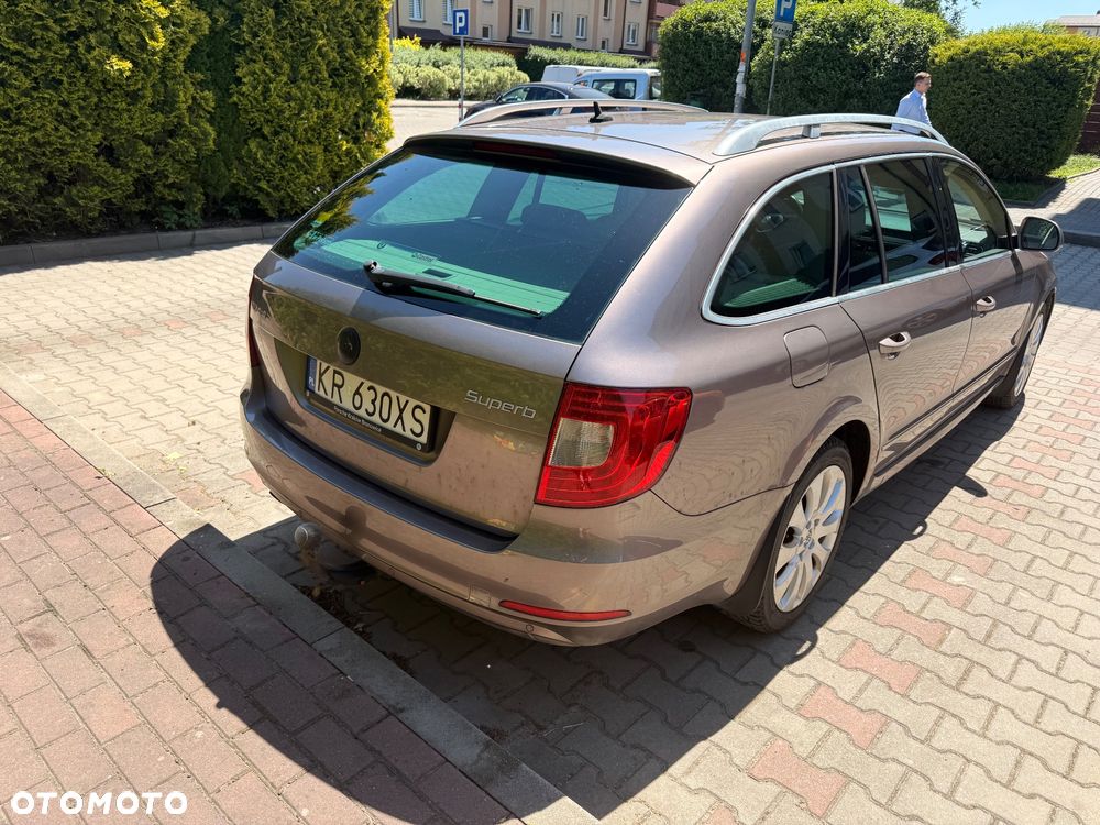Skoda Superb 2.0 TDI 4x4 Platinum - 5