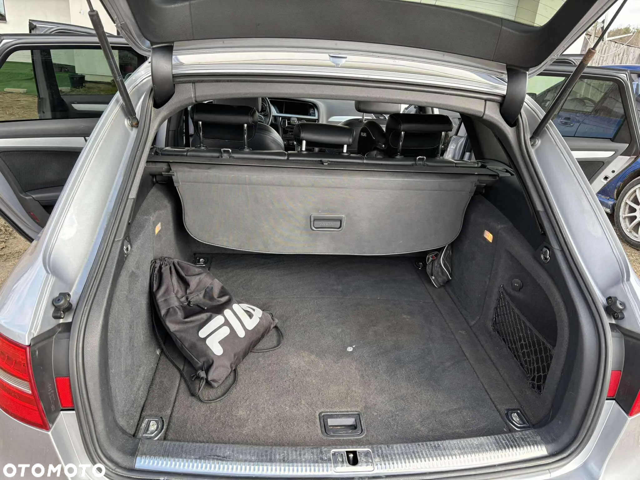 Audi A4 Avant 30 TDI S tronic S line - 5