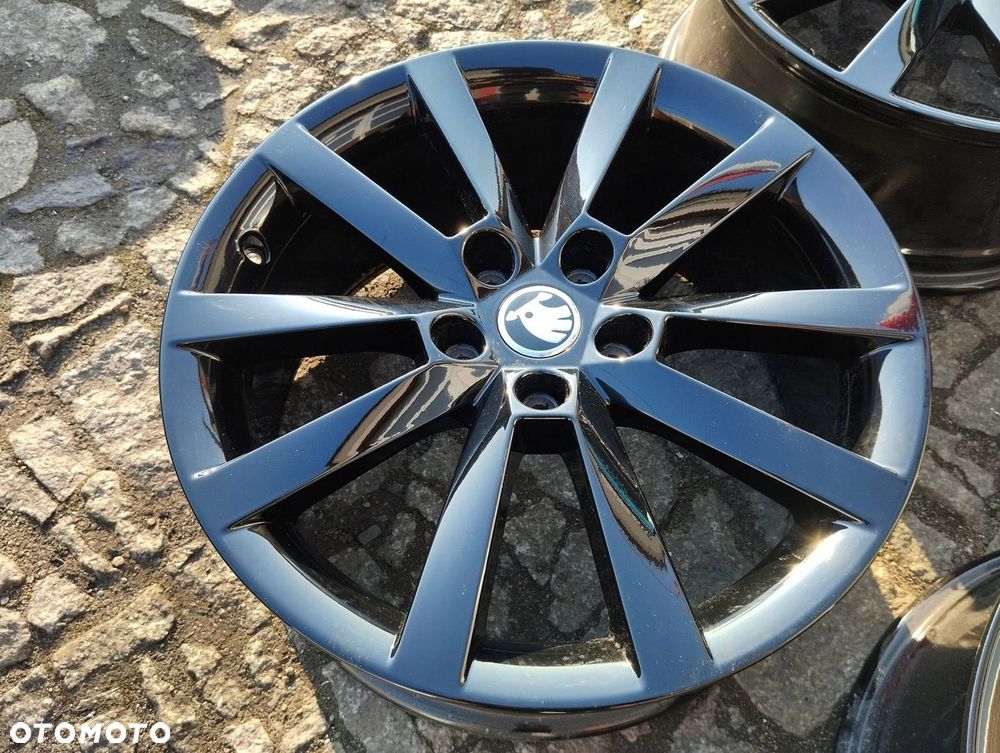 FELGI ALU SKODA OCTAVIA III 5X112 18 7,5J ET51 5E0 601025 Q 4SZT - 7