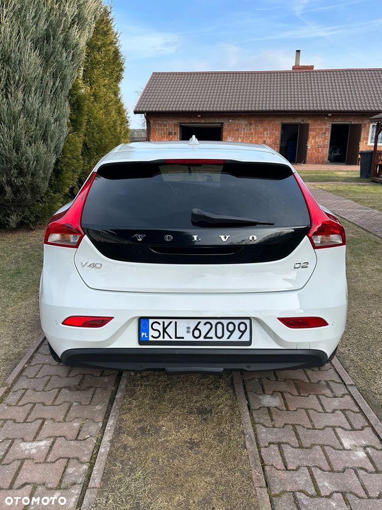 Volvo V40 D2 - 4
