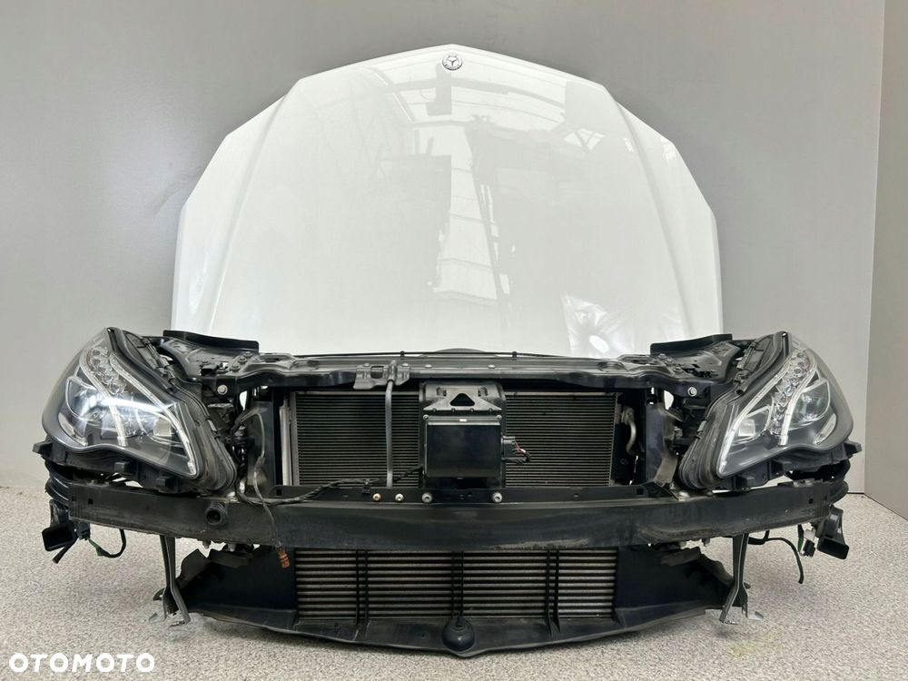 MERCEDES E KLASA W207 LIFT AMG PRZÓD ZDERZAK PAS LAMPY ILS MASKA 149 - 7