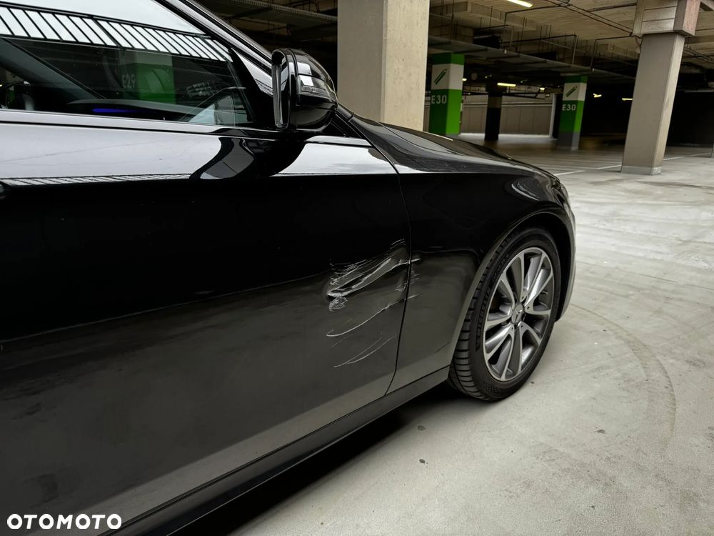 Mercedes-Benz Klasa E 220 d T 9G-TRONIC AMG Line - 9