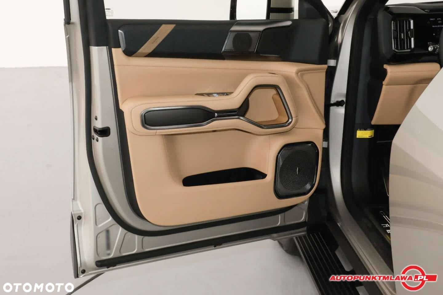 BYD Leopard 8 - 24